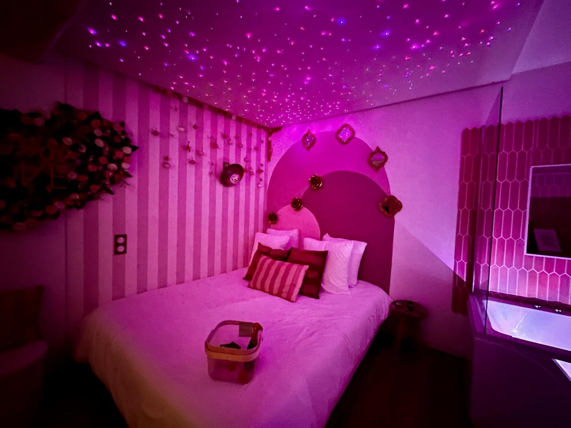 Romantic Room - Balneo - Ciel Etoile - Free Wifi - Netflix - Hyper Centre Pezenas Ngoại thất bức ảnh