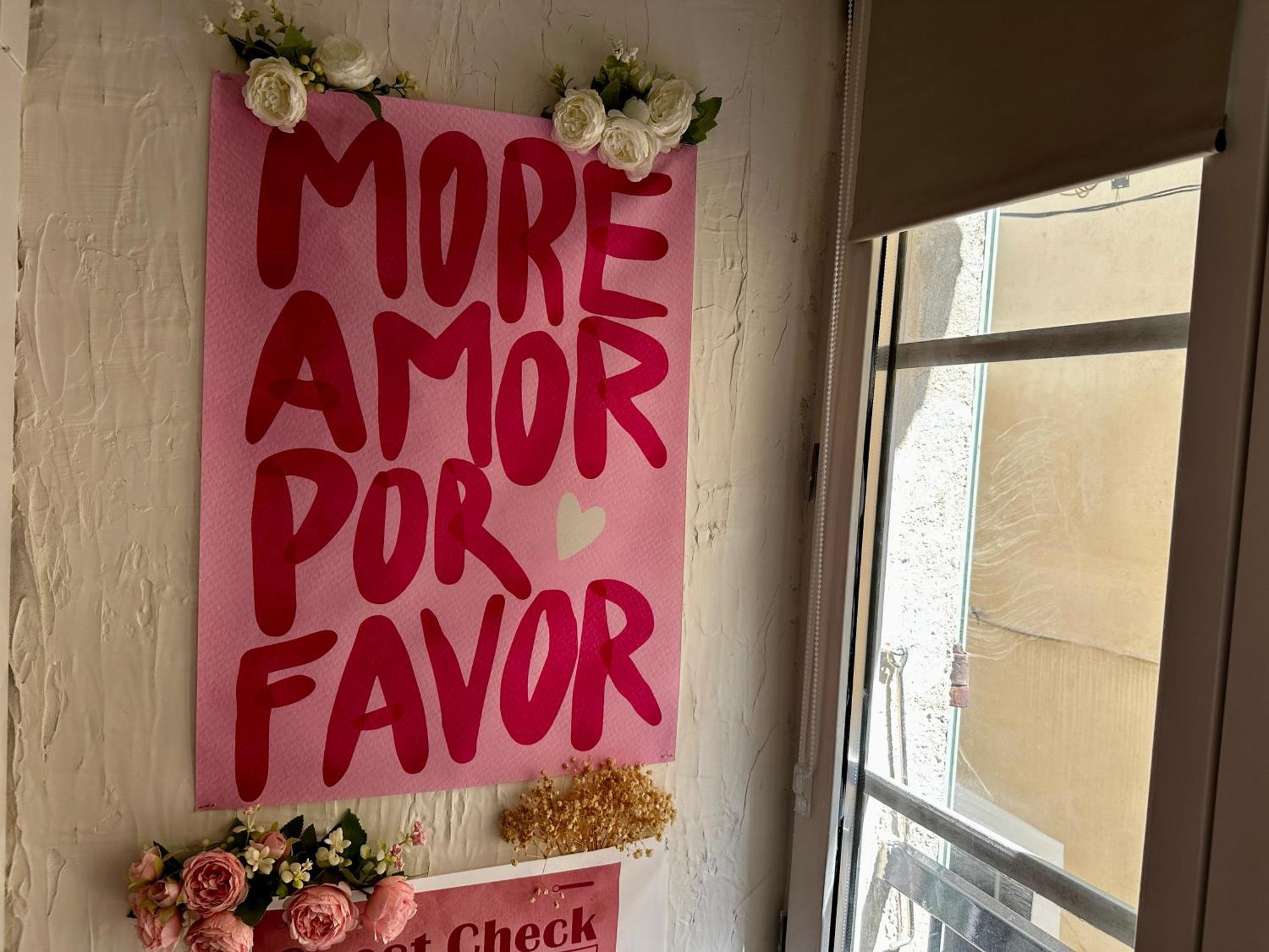 Romantic Room - Balneo - Ciel Etoile - Free Wifi - Netflix - Hyper Centre Pezenas Ngoại thất bức ảnh
